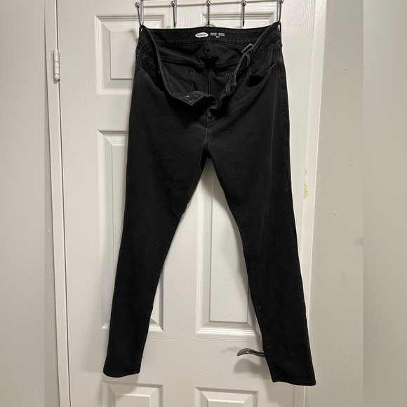 Old Navy Denim - Old Navy rockstar super skinny jeans size 14
